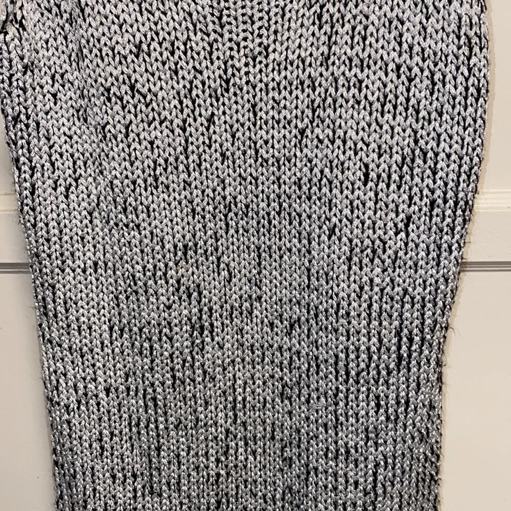Divided by H&M Medium Silver Sleeveless Scoop Neck Ribbed Knit Dress - Picture 5 of 10